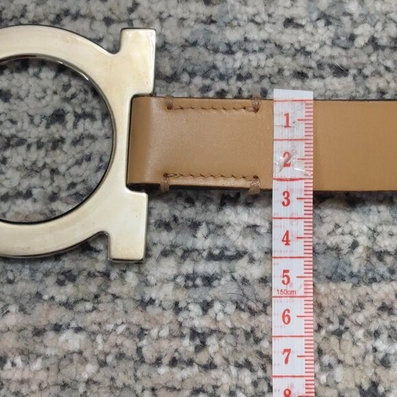 Salvatore Ferragamo 1” Loop Tan Belt Sz Large